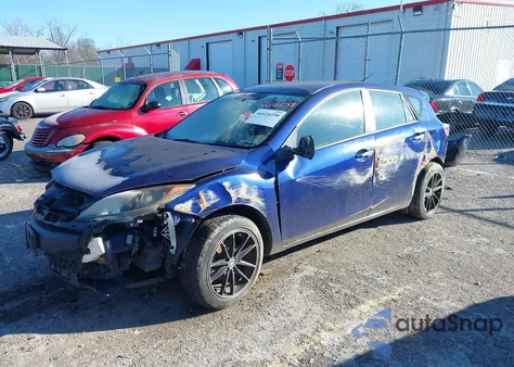 2013 Mazda Mazda3 I Touring z USA, uszkodzony, nr VIN JM1BL1LP4D1774430